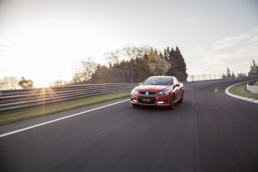  Holden VF SS Redline Ute At The Nurburgring 2013 года  (фото 12 из 19)